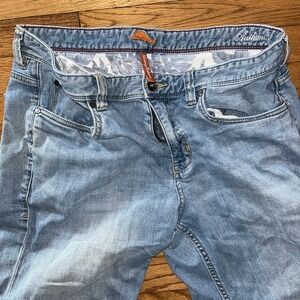 Tommy Bahama Mens Standard Fit Light Wash Denim Jeans 35x30 Cotton